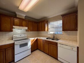 822 Topaz Trail in Laredo, TX - Building Photo - Building Photo