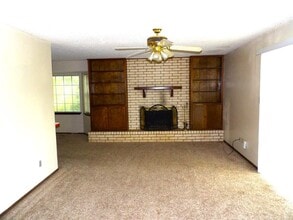 4536 SE Ellsworth Ave in Lawton, OK - Building Photo - Building Photo