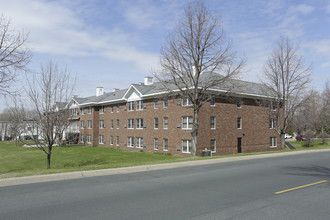 Norwood Square in Fridley, MN - Building Photo - Building Photo