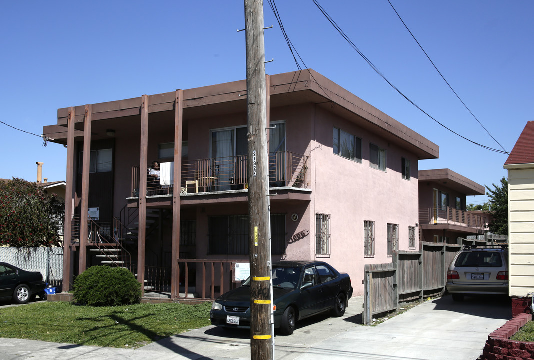1006 62nd St in Emeryville, CA - Foto de edificio