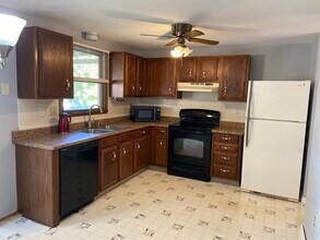 6261 Wynmoor Dr in Cicero, NY - Building Photo - Building Photo