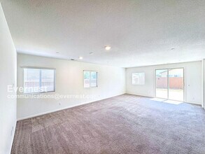 8128 Bossa Nova Way in Roseville, CA - Building Photo - Building Photo