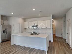8395 Flagpole Loop Ave in Las Vegas, NV - Building Photo - Building Photo