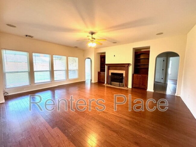 10206 N 142nd E Ave in Owasso, OK - Foto de edificio - Building Photo