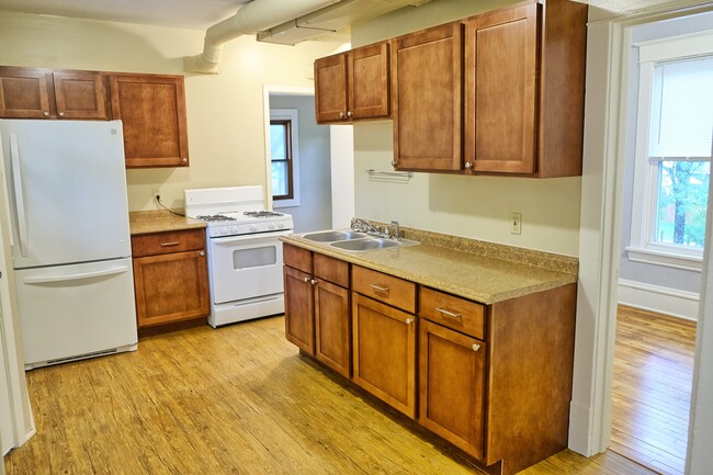 3300 41st Avenue South, Unit 3300 #2 in Minneapolis, MN - Building Photo - Building Photo