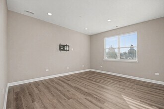 253 Masters Dr in Addison, IL - Building Photo - Building Photo