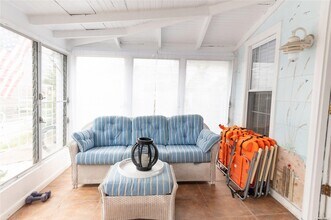 291 Cottage Walk in Islip, NY - Building Photo - Building Photo