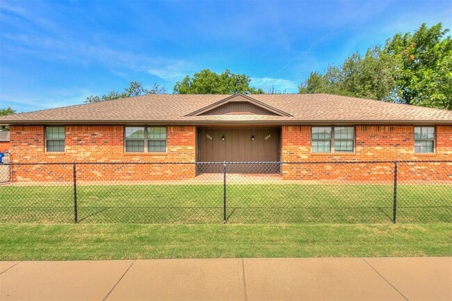 property at 1204 N Crawford Ave