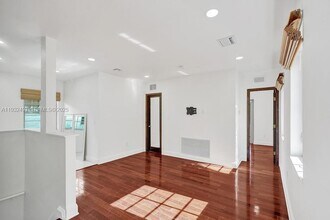 1512 Pennsylvania Ave, Unit 2C in Miami Beach, FL - Building Photo - Building Photo