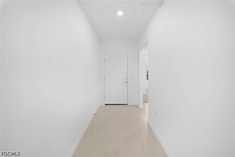 270 Silent Lk Dr in Lehigh Acres, FL - Building Photo - Building Photo