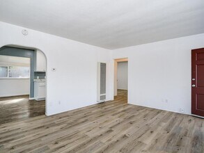 6957 Saranac St in San Diego, CA - Building Photo - Building Photo