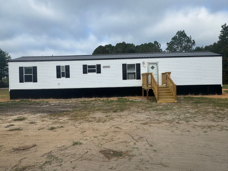 106 Tim Hickey Cir in Cheraw, SC - Foto de edificio