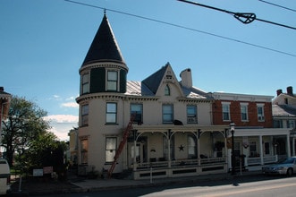 12 W Big Spring Ave in Newville, PA - Building Photo - Building Photo