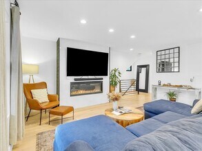 23 Princeton St in Medford, MA - Building Photo - Building Photo