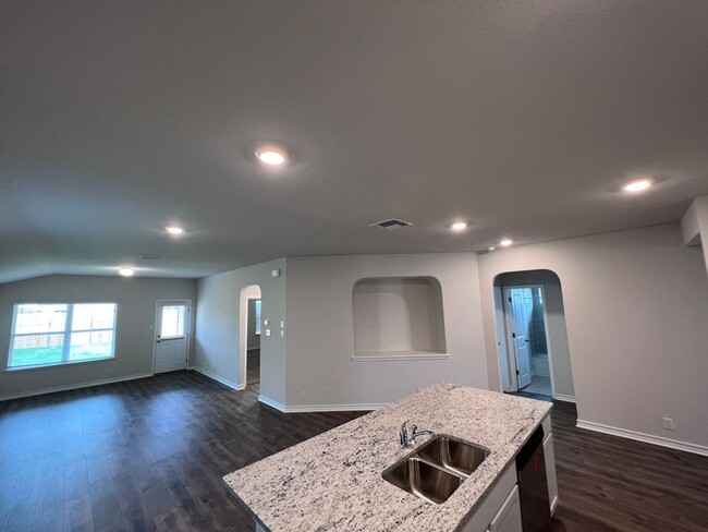 13607 Boothe Grv in San Antonio, TX - Building Photo - Building Photo