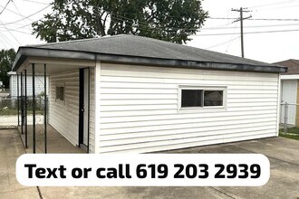 7742 Long Ave in Burbank, IL - Building Photo - Building Photo
