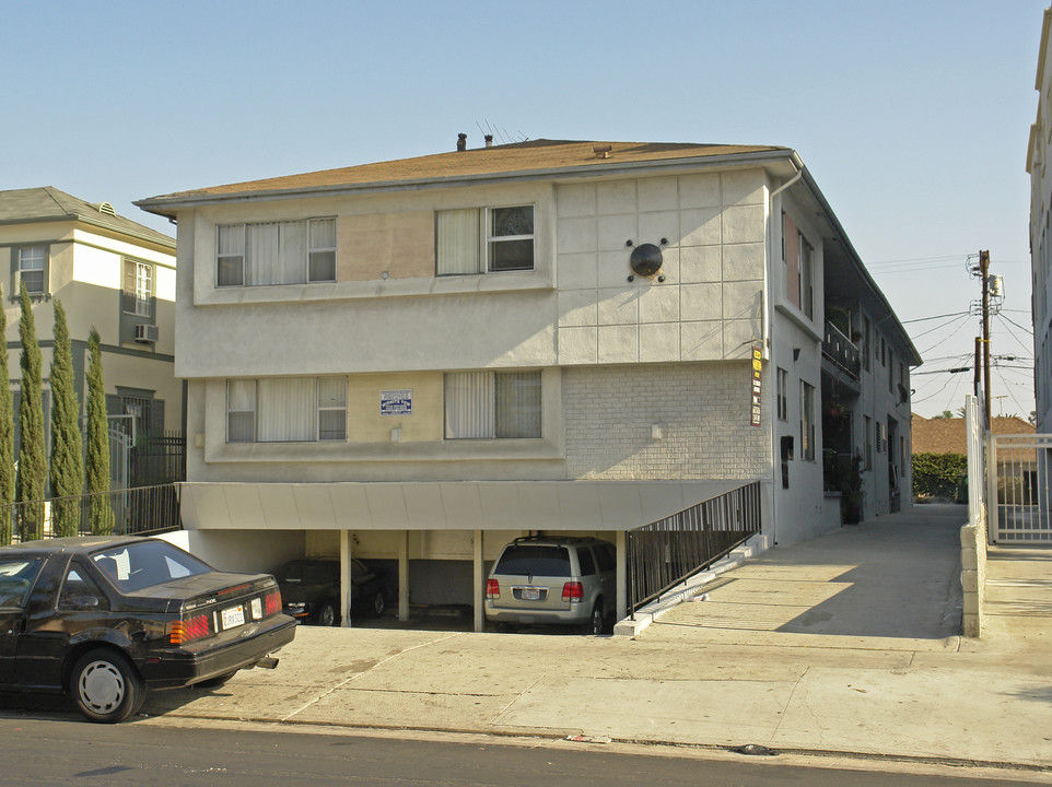 1026 S Norton Ave in Los Angeles, CA - Foto de edificio