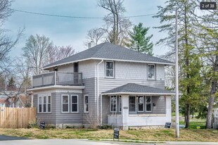 2333 E 3rd St in Bloomington, IN - Building Photo