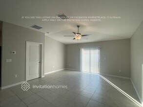 11116 Riley Pines Cir in Gibsonton, FL - Foto de edificio - Building Photo