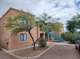 1321 N Gila St, Unit 1102 in Tucson, AZ - Building Photo