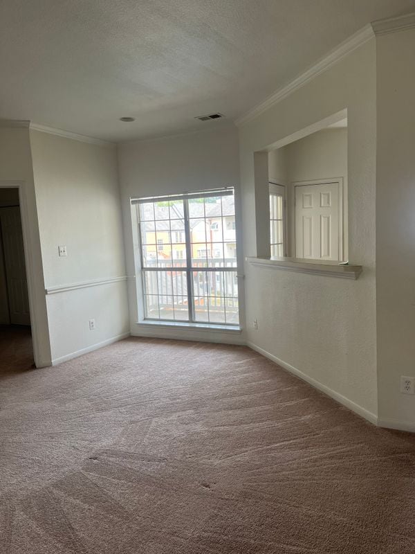 property at 668 Gateway Dr SE