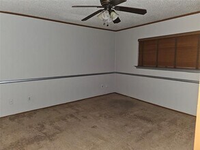 1807 Chittam Dr in Euless, TX - Building Photo - Building Photo