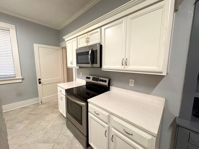 333 Division Ave in Jackson, TN - Foto de edificio - Building Photo