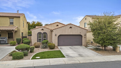 127 E Carob Dr in Chandler, AZ - Building Photo - Building Photo