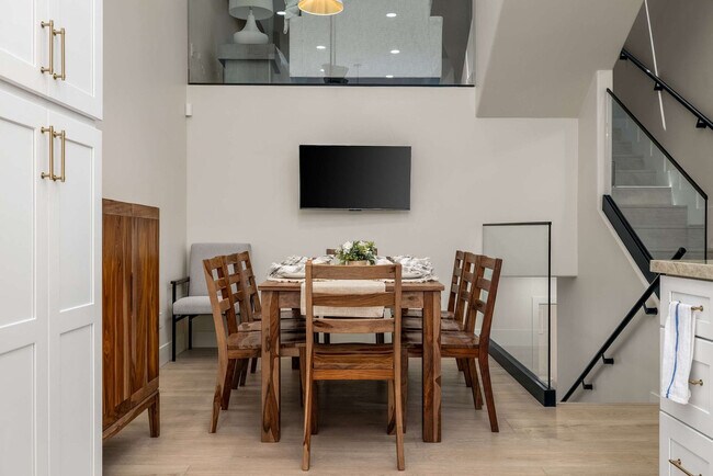 357 Playa Del Sur St in San Diego, CA - Building Photo - Building Photo