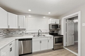 734 Parkway Ave in Indianapolis, IN - Building Photo - Building Photo