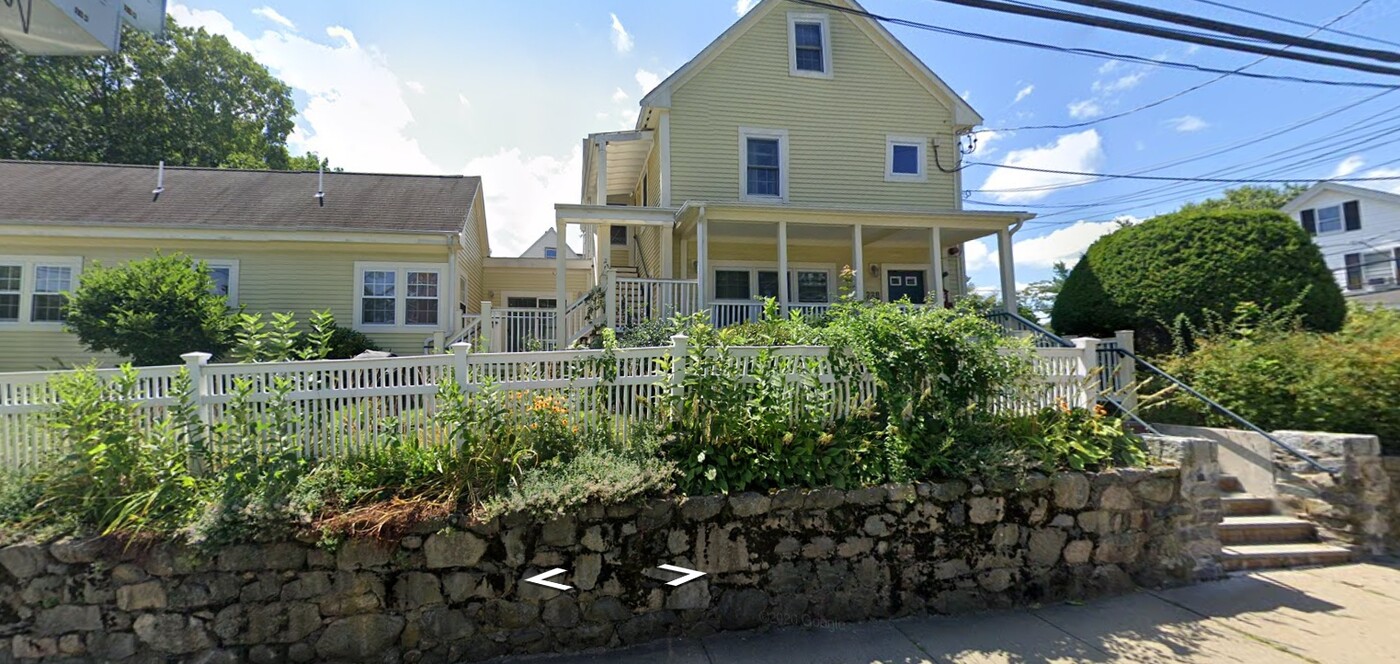 228 Webster St in Newton, MA - Foto de edificio