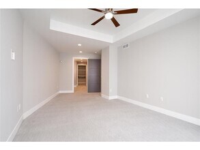 2622 W Lake St in Minneapolis, MN - Building Photo - Building Photo