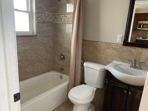 Parkview Apartments in Royal Oak, MI - Building Photo - Building Photo