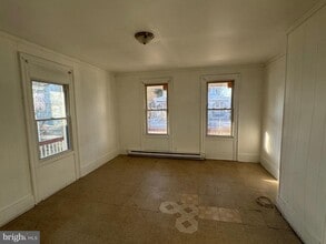 85 Oak St in Bridgeton, NJ - Foto de edificio - Building Photo