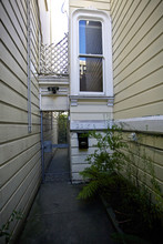 2215-2217 Webster St in San Francisco, CA - Building Photo - Building Photo