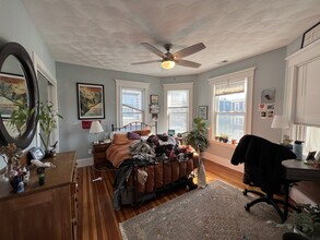 305 Highland Ave, Unit 3 in Somerville, MA - Foto de edificio - Building Photo