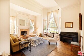 3826 Marks Rd in Agoura Hills, CA - Building Photo - Building Photo