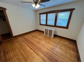 256 E 7th St in Clifton, NJ - Building Photo - Building Photo