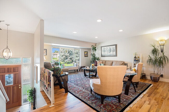 8192 E Oxford Dr in Denver, CO - Building Photo - Building Photo