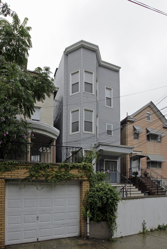 457 Wayne St in Jersey City, NJ - Foto de edificio - Building Photo