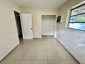 6154 Flagler St in Hollywood, FL - Building Photo - Building Photo