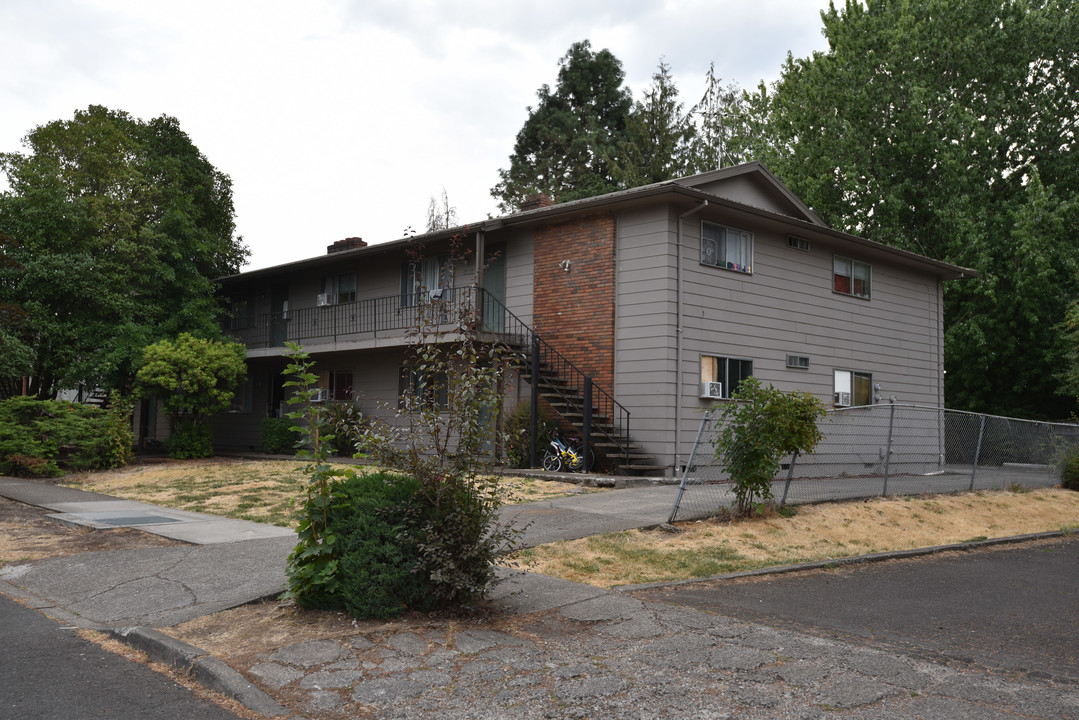 Iberis Street Apartments in Salem, OR - Building Photo