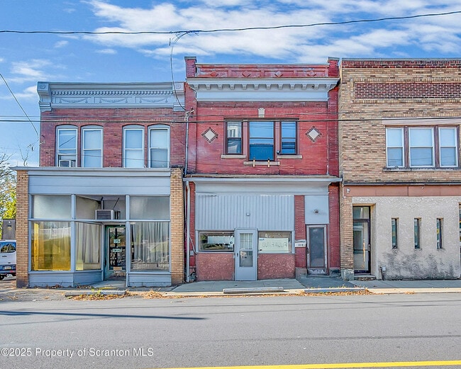 property at 213 W Market St