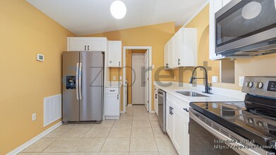 16838 Cornerwood Dr in Orlando, FL - Building Photo - Building Photo