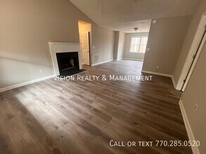 360 Wesley Chapel Rd in Villa Rica, GA - Building Photo - Building Photo