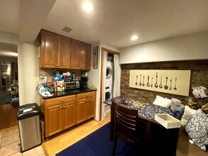 78 Phillips St, Unit 1 in Boston, MA - Building Photo - Building Photo