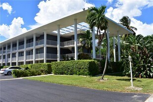 777 SE 2nd Ave in Deerfield Beach, FL - Building Photo