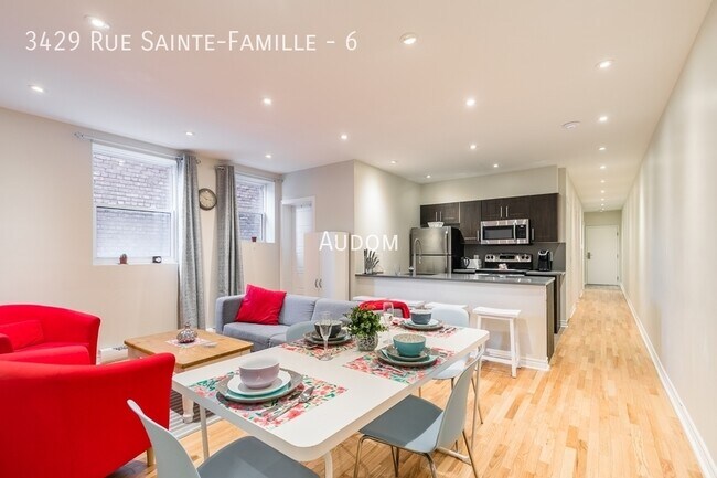 property at 3429 Rue Sainte-Famille