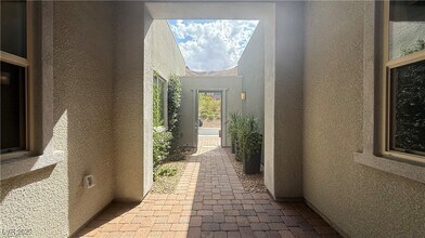 6208 Petroglyph Ave in Las Vegas, NV - Building Photo - Building Photo