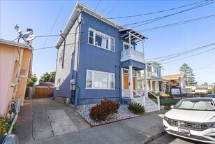 1517 Willow St in Alameda, CA - Building Photo